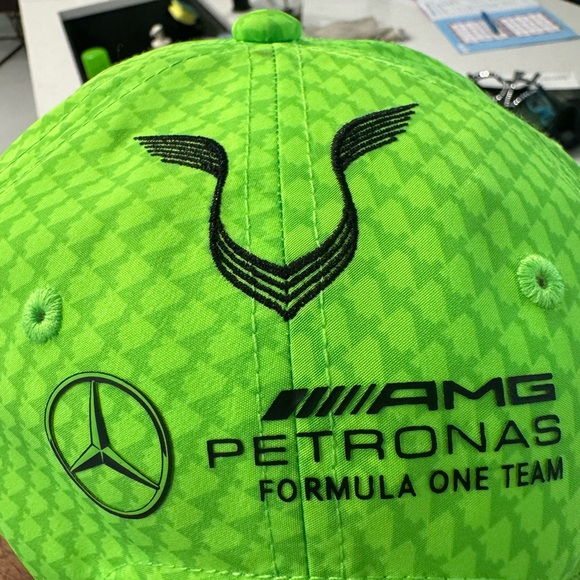 Mercedes AMG Petronas Formula One Team - MAPF1 RP LH COL DRIVER BB CAP/HAT OSFA - Picture 6 of 13